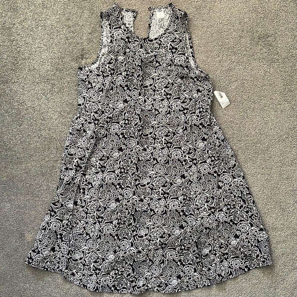 Black and white summer dress